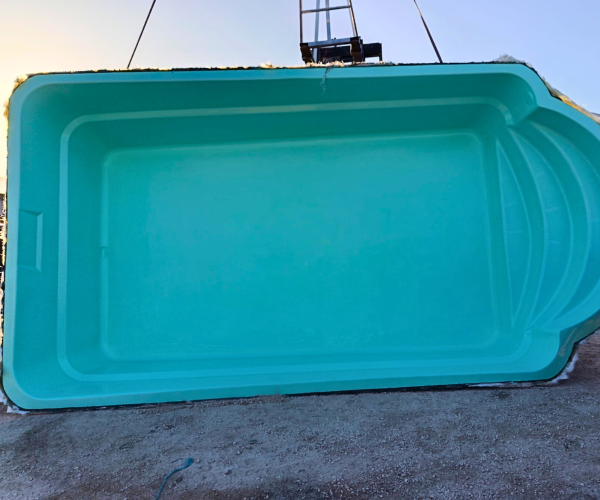 piscina de poliester 6x3 3 600x500 piscina de poliester 6x3 3 600x500